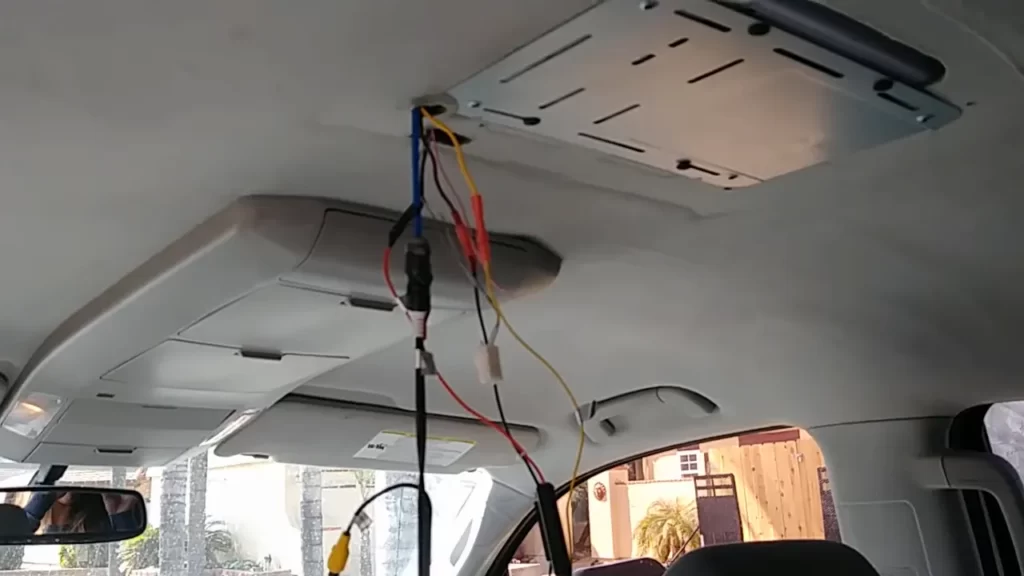 Measuring The Overhead Space In The Vehicle